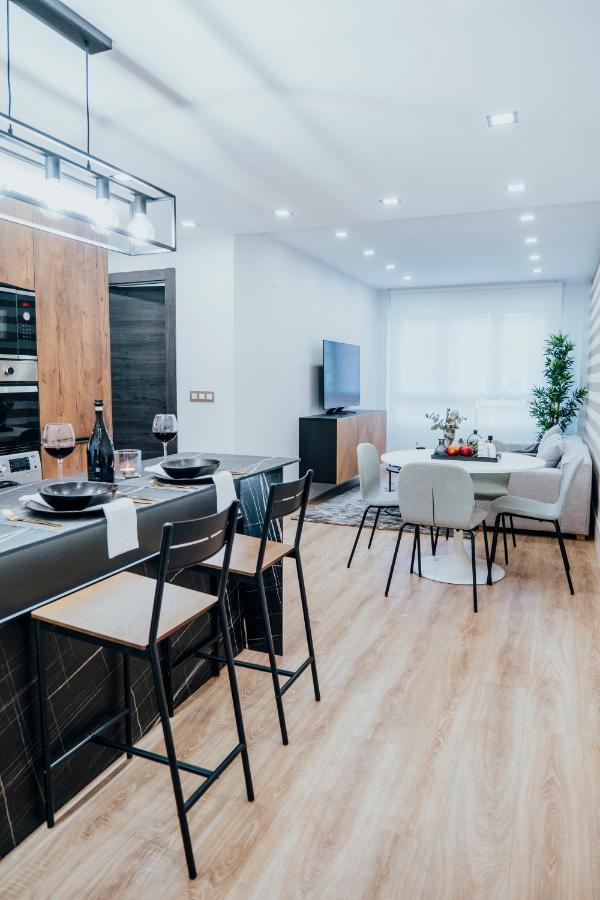 Apartamento Augusto Junquera Apartment Oviedo Bagian luar foto