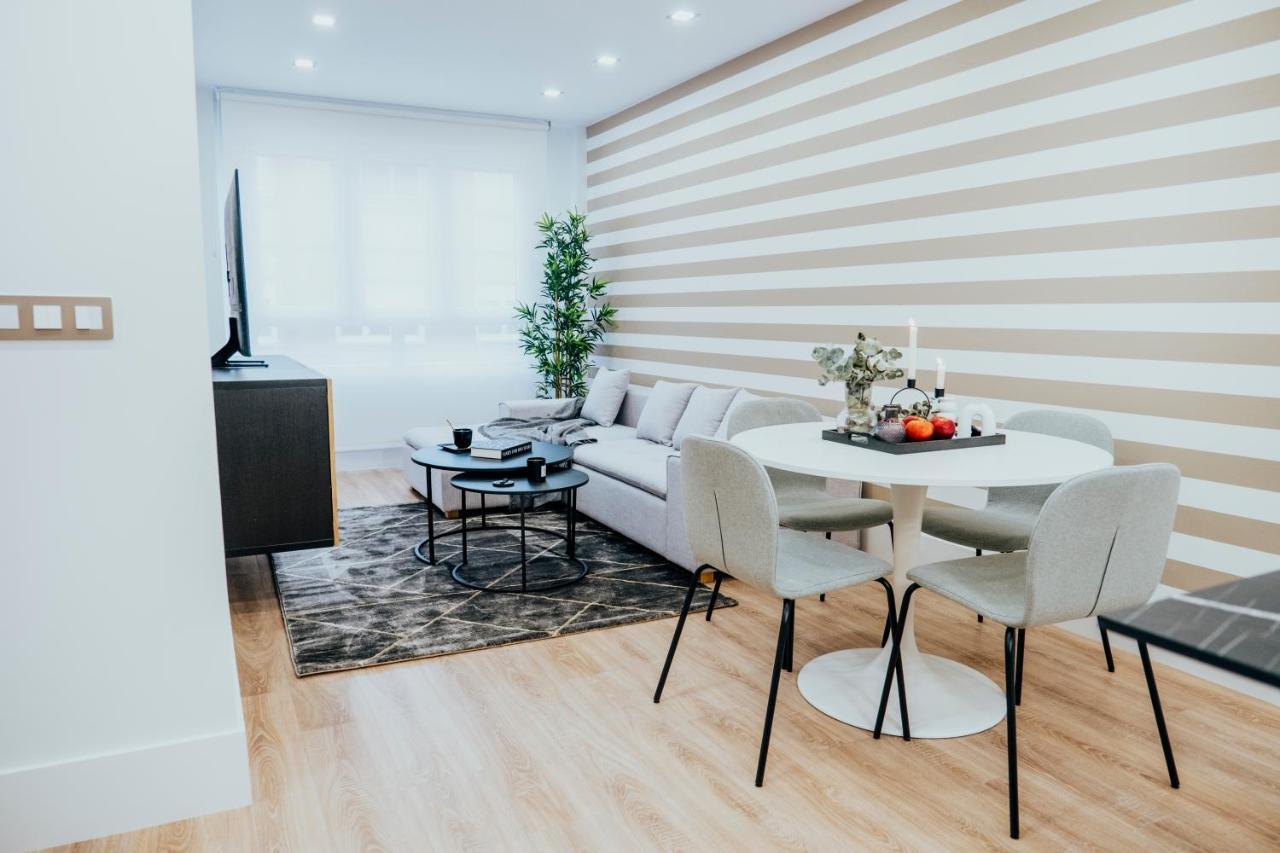 Apartamento Augusto Junquera Apartment Oviedo Bagian luar foto